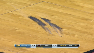 Illustration for article titled LeBron Fell So Hard He Left Skid Marks On The Court